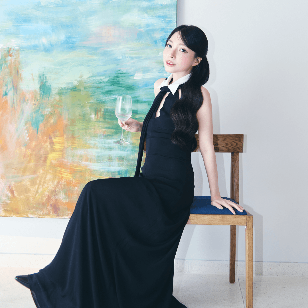 Le Quynh Anh at her Solo Exhibition